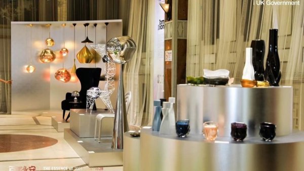 聚赢配资网 以设计激活商业！百年永安邂逅英伦艺境，这场美学碰撞太会了